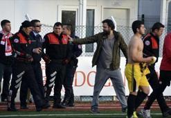 Maçta kavga çıktı, Nejat İşler ayırdı