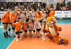 Eczacıbaşı Dynavit, CEV Kupası'nda çeyrek finalde