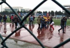 Bir skandal daha! Futbolcular deplasmanda darp edildi...