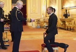 Formula 1 pilotu Lewis Hamilton şövalye oldu