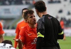 'Emre'nin yaptıklarını herkes yapabilir'