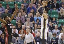 Enes Kanter, Jazz'ı kurtaramadı