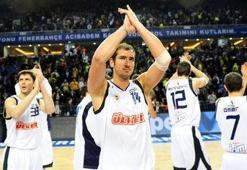 Fener'den Efes'e farklı rövanş: 81-72