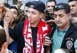 Nasri'nin yeni takımı şok etti! Benevento iddiası...