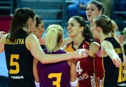 Galatasaray, Grot Budowlani'ye konuk oluyor