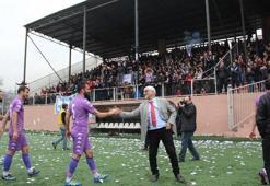 Engin Baytar, tribünleri doldurdu