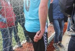 Kırmızıya sinirlendi bıçakla geldi!