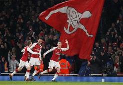 Arsenal, Cenk'li Everton'ı rahat geçti