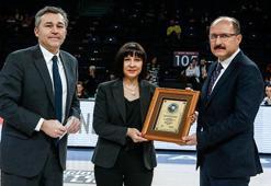 Osman Solakoğlu Ödülü Sahibine Takdim Edildi