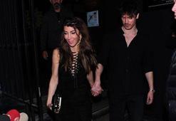 Hande Yener nişanlısından ayrıldı!