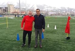 Eski gol kralı Mustafa Kacabey Hakkari'de