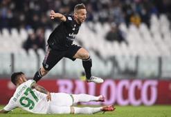 Transfer haberi: Liverpool ve Sevilla, Arthur'un peşinde