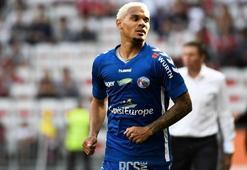 Galatasaray'ın yeni sağ beki: Kenny Lala