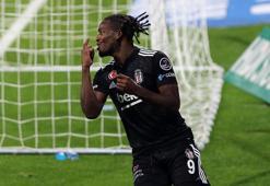 Beşiktaş'ta Batshuayi ofsayta takıldı
