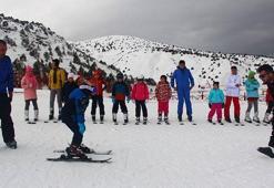 Erzincan'da kayak kursu başladı