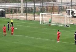 Altınordu forması giyen Barışcan'dan alkışlanacak hareket
