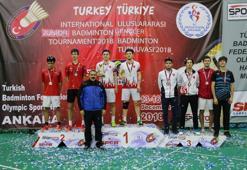 Badmintonda milli sporcular 14 madalya kazandı