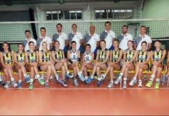 Fenerbahçe Grundig, VakıfBank ile karşılaşacak