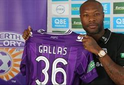 Gallas futbola veda etti