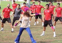 Tarzanlar'a danslı idman