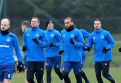 Şenol Güneş Cenk Tosun'u izlemeye gidiyor
