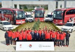 Mercedes'le 4 yıl daha