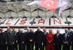 Alsancak Mustafa Denizli Stadı'nın açılışını Cumhurbaşkanı Erdoğan yaptı