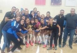 Genç Kızlar Voleybol Ligi'nde zafer Kayseri OSB Teknik Koleji Atletikspor'un