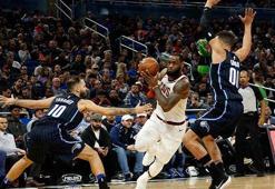 Cavaliers'ı James taşıdı