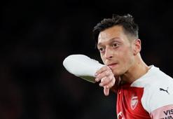 Mesut Özil, Fortnite yüzünden mi sakatlandı? Unai Emery açıkladı...