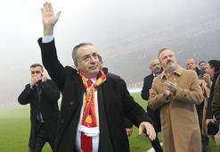 Galataasaray Başkanı Mustafa Cengiz, Manchester City ile masada