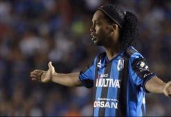 Ronaldinho şanssız başladı