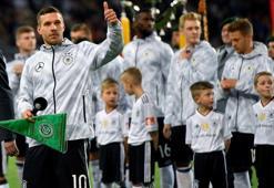 Podolski'den muhteşem veda! İşte 2017 Mart'tan geriye kalanlar...