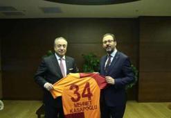 Bakan Kasapoğlu, Galatasaray Başkanı Cengiz'i kabul etti