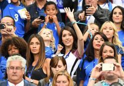 Cenk Tosun'a asist Jennifer Giroud'dan