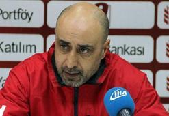 Tolunay Kafkas, Almanya'da Türk antrenörlerle buluştu