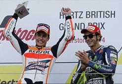 Marquez 11. kez zirvede