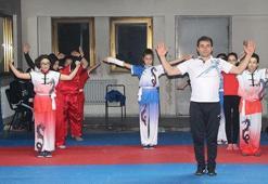 İç savaştan kaçtıkları Türkiye'de Wushu Taoli sporunu öğretiyorlar