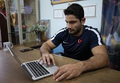 Milli güreşçi Taha Akgül AA'nın "Yılın Fotoğrafları" oylamasına katıldı