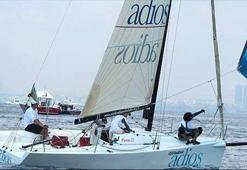İstanbul'da üç teknelik regatta!