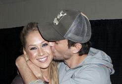 Anna Kournikova ve Enrique Iglesias'ın mutlu günü