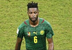 Alex Song veda ediyor