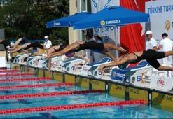 TSYD Yüzme Takımı'ndan 16 rekor