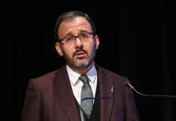 Bakan Kasapoğlu'ndan VakıfBank ve Eczacıbaşı VitrA'ya tebrik