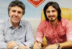 Recep Niyaz imzaladı