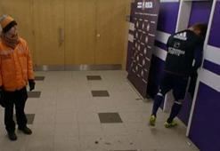 Fenerbahçe'yle adı anılmıştı... Kapıya kafa attı!