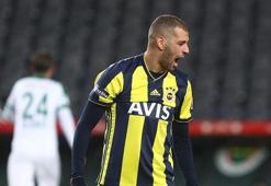 Eyvah! Tek forvet Slimani