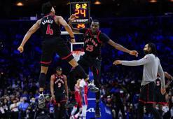 NBA'de Toronto Raptors, Philadelphia 76ers'ı yenerek üç maç sonra galip geldi