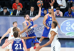 (ÖZET) Anadolu Efes - Real Madrid maç sonucu: 82-84