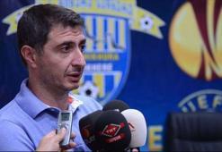 Teknik direktör Şenol Güneş'e sürpriz ziyaretçi